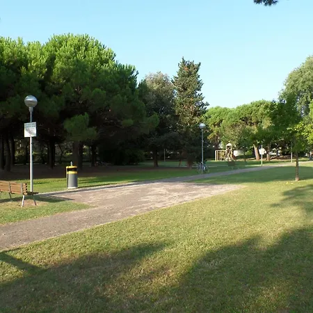 Fuer 5 Personen Ca 38 Qm In Bibione, Adriakueste Italien Und Umgebung